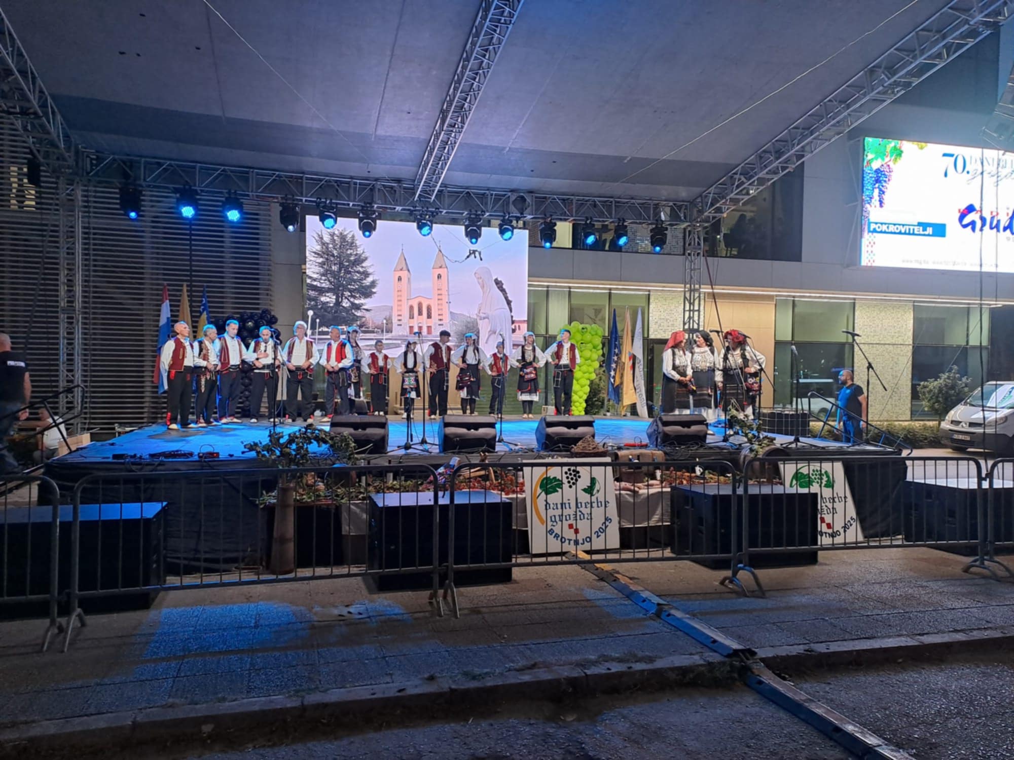 Dani_berbe_grozda_2025_2.jpg - 284,76 kB